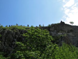 Ostrvica, pogled na ostatke starog utvrđenja