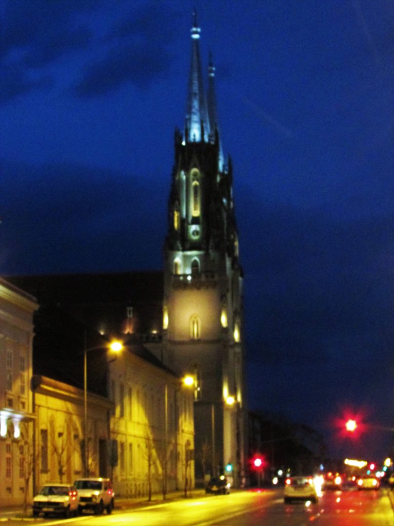 Vršačka katedrala u noći