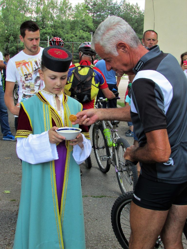 Doček u Pavinom Polju u duhu tradicije