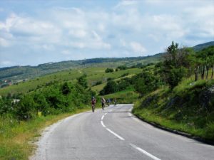 Čiker maraton, napuštamo Pljevlja, na putu za Pavino Poljle