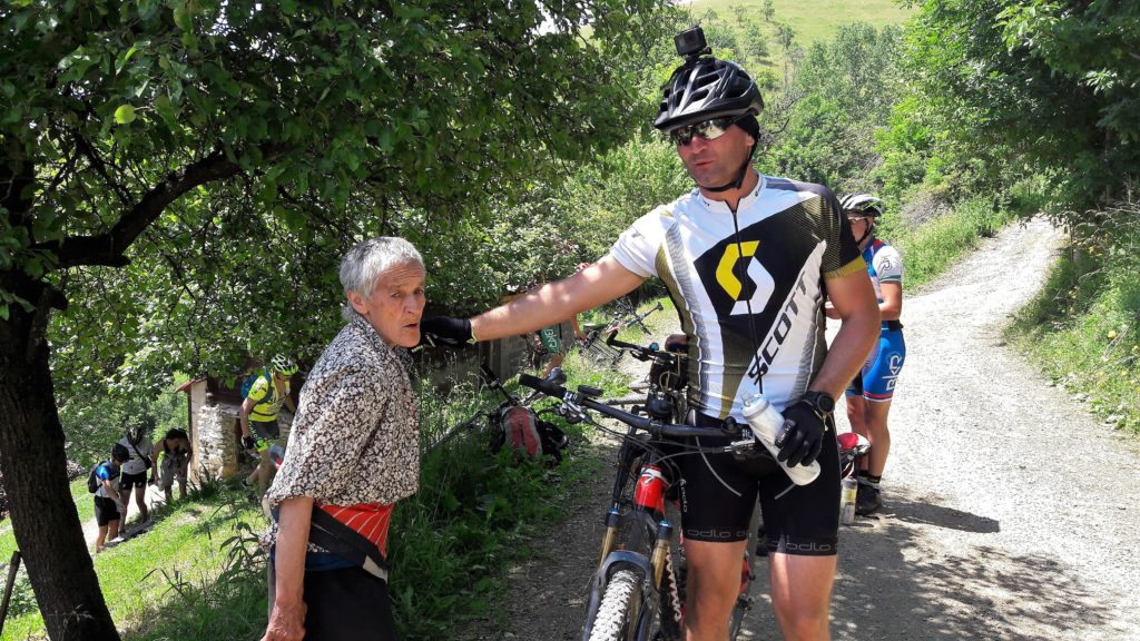 Susret s bakom Radojkom, koja nas je svraćala na predah i vodu sa česme