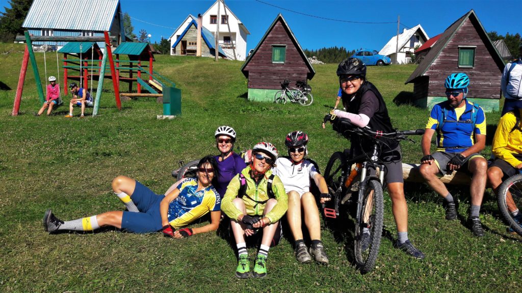 Kamp "Kod Boće", Žabljak.. Može malo fotkanja? Muški mogu samo da gledaju!
