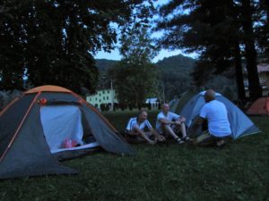 Deo maratonaca uvek kampuje