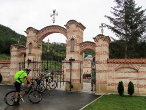 Ulazna kapija manastira Ćelije