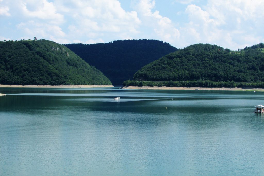 Zlatarsko jezero