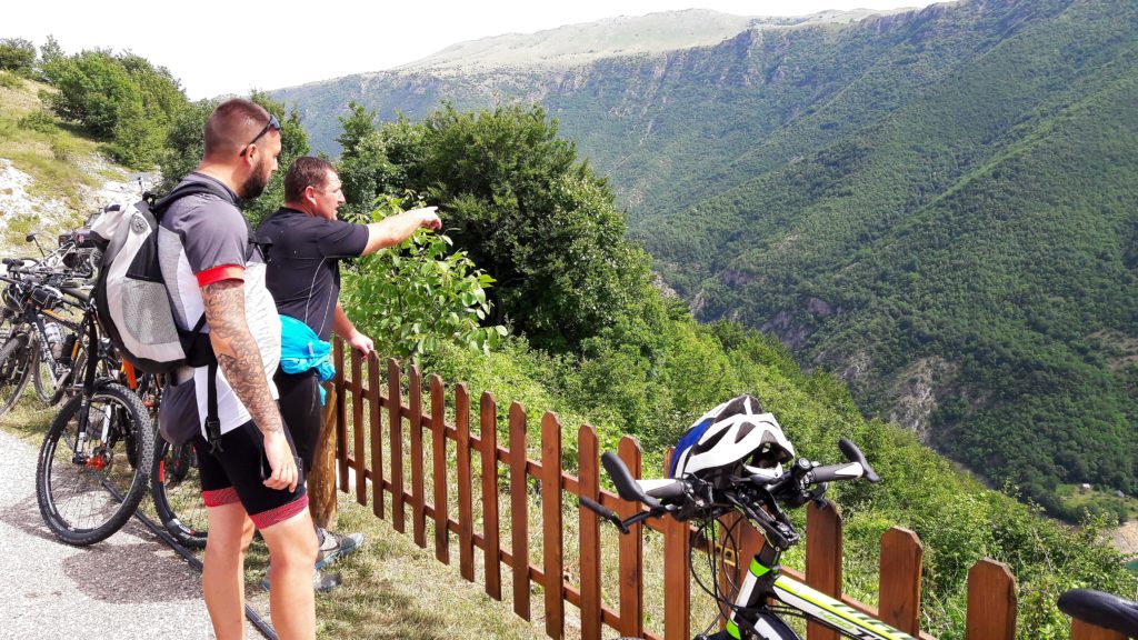 Restoran "Koliba Izlazak", pogled na kanjon Pive: ovoj se lepoti ne može odoleti
