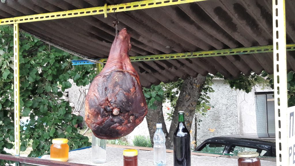 Čuveni Njeguški pršut