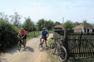 "Kroz šljivike i livade", Osečina