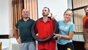 I Miki je dobio poklon, od Jelice i MIlana