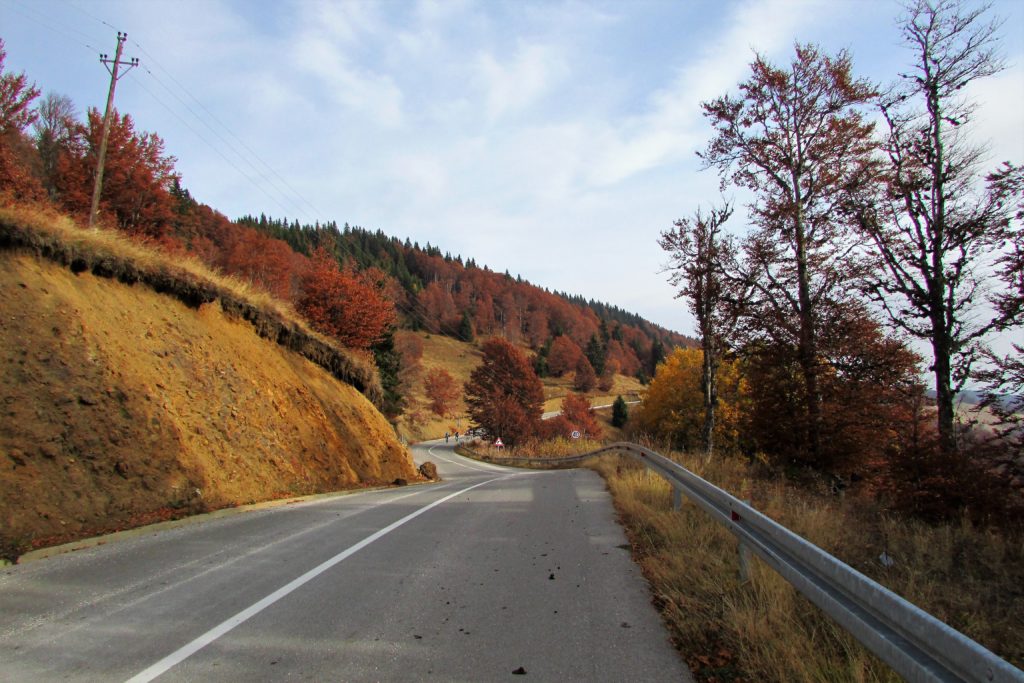 I asfaltna deonica treka je prilično živopisna