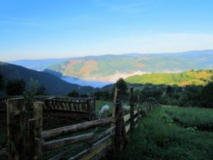Buđenje novog dana nad Sopotnicom