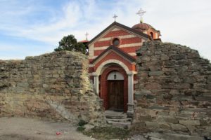 Ramska crkva nalazi se u okviru nekadašnjeg karavan-saraja (ili karavanske stanice koje su bile mesta za konačište učesnika karavana na njihovom dužem putu)