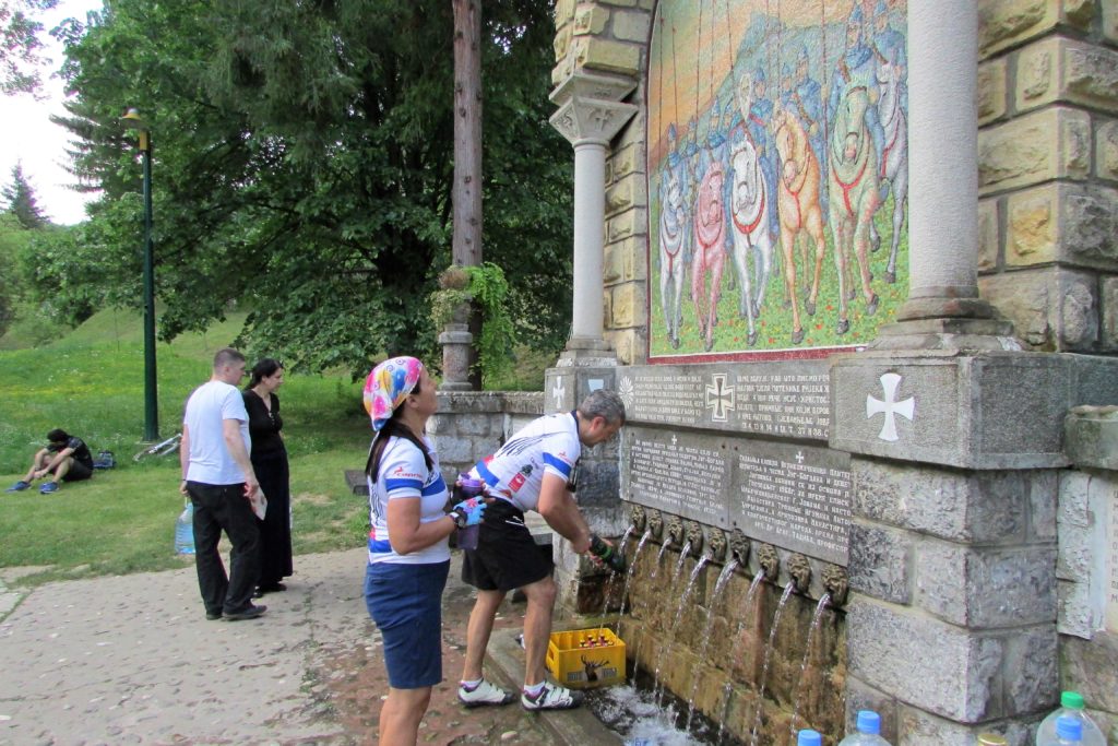 Česma Devet Jugovića i Stari Jug Bogdan - Tronoša