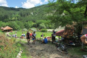 Pauza u etno-domaćinstvu "Biser Lopatnice"