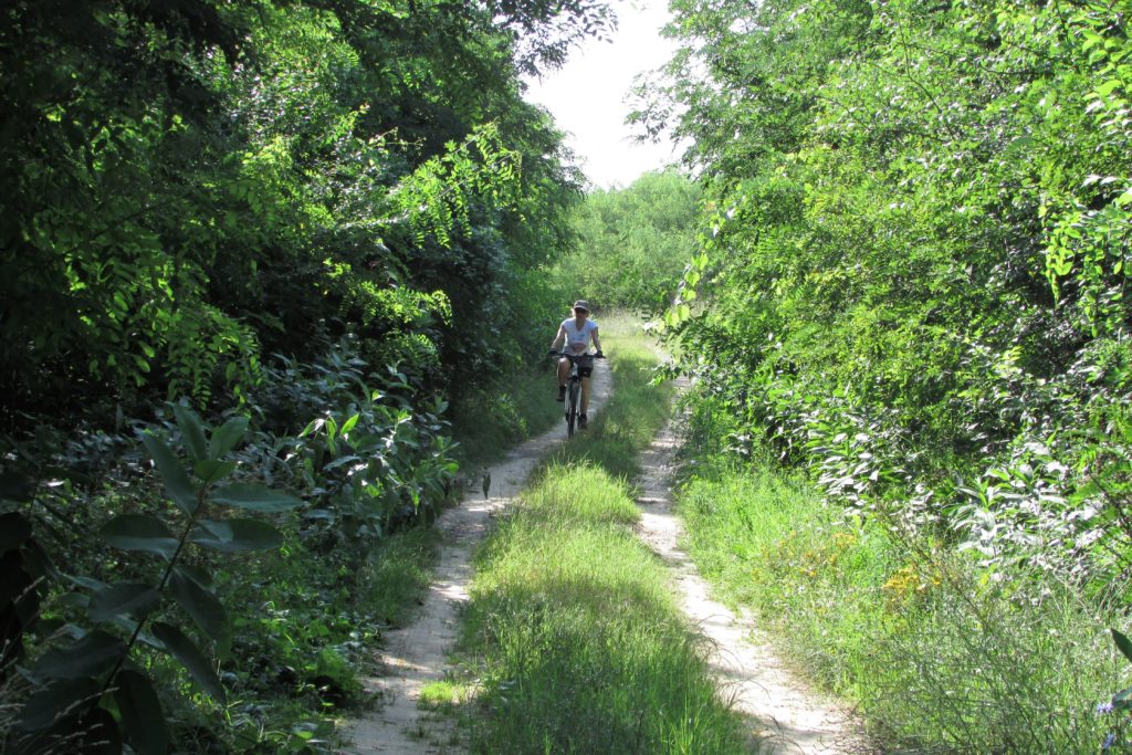 Odlična mtb i pešačka staza kroz peščaru