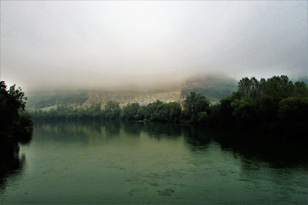 Drina u maglovito septembarsko jutro