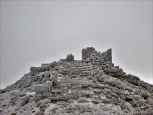 Rtanj - porušena kapelica na vrhu Šiljak