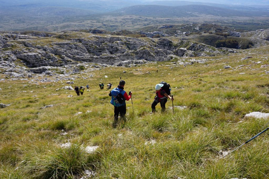 Završni uspon na Botin, najviši vrh Veleža