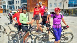 Čiker mtb maraton 2022 - pauza u Tutinu