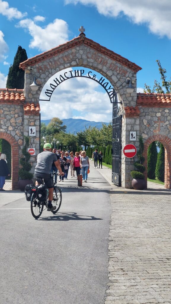 Ulaz u manastirski kompleksi Sv Naum