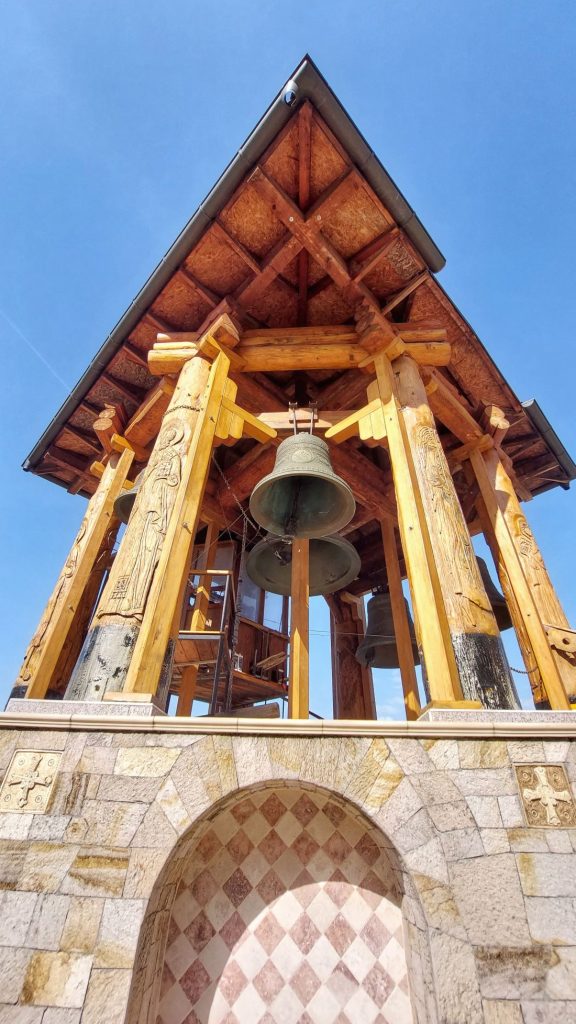 Zvonara Orlovića Pavla u manastiru Lešje, sa 10 zvona