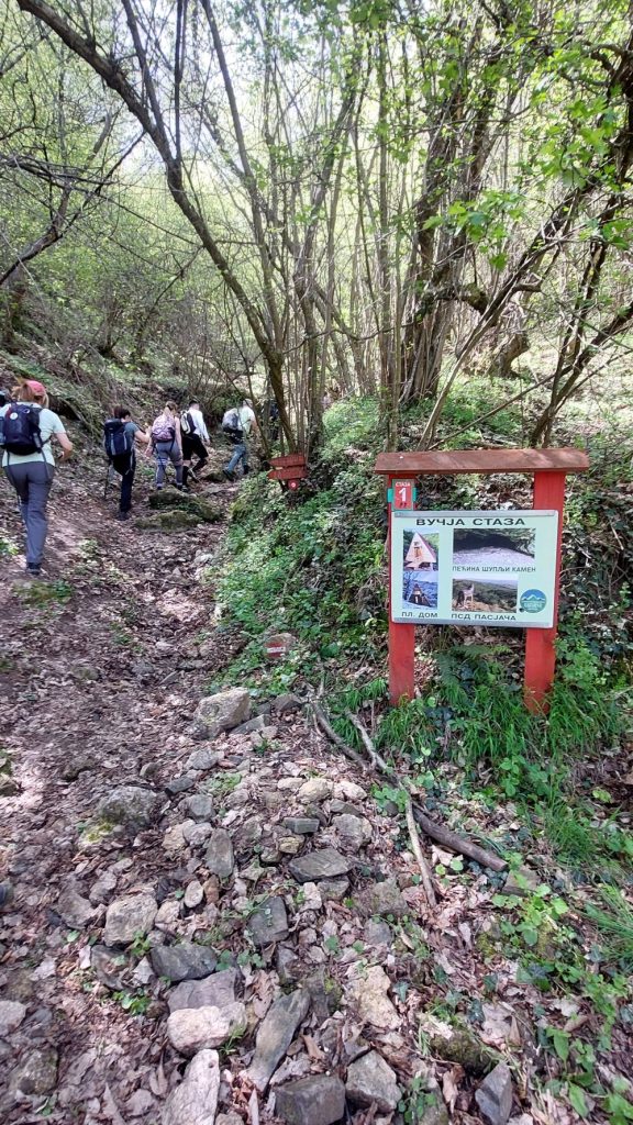 Uspon na Pasjaču - Vučja staza