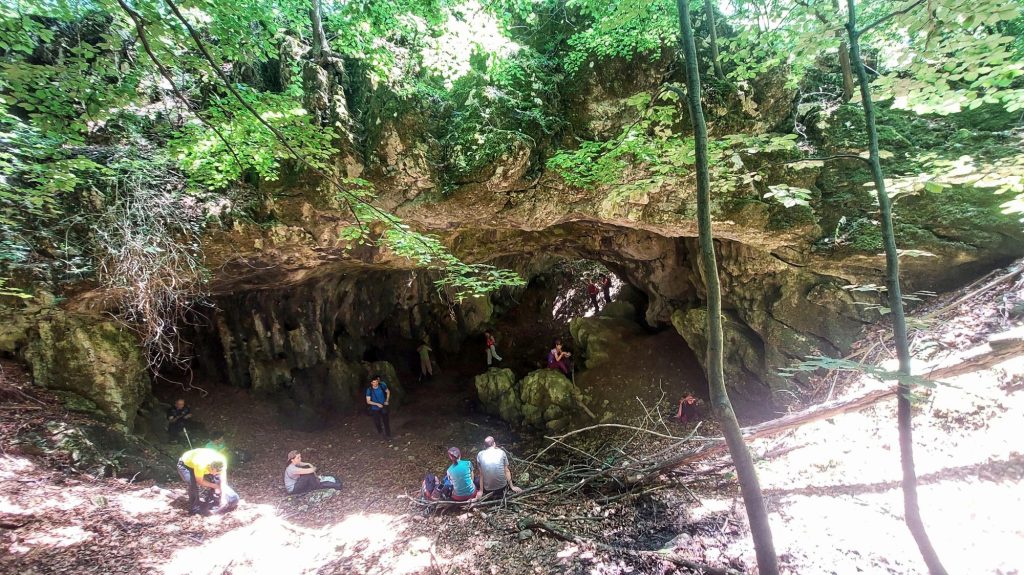 Medveđa rupa - prerast Gaura Ursului 